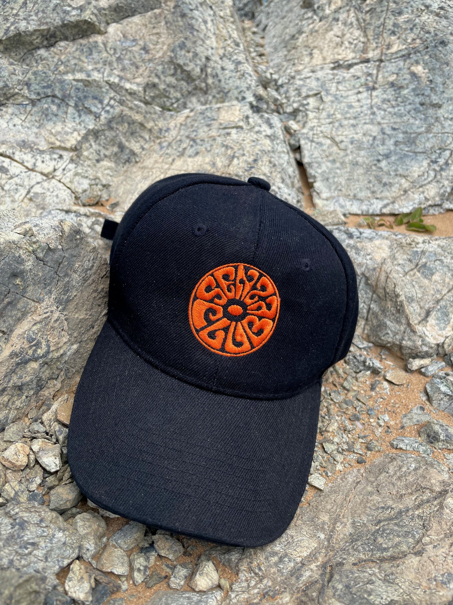 SURF CLUB CAPS